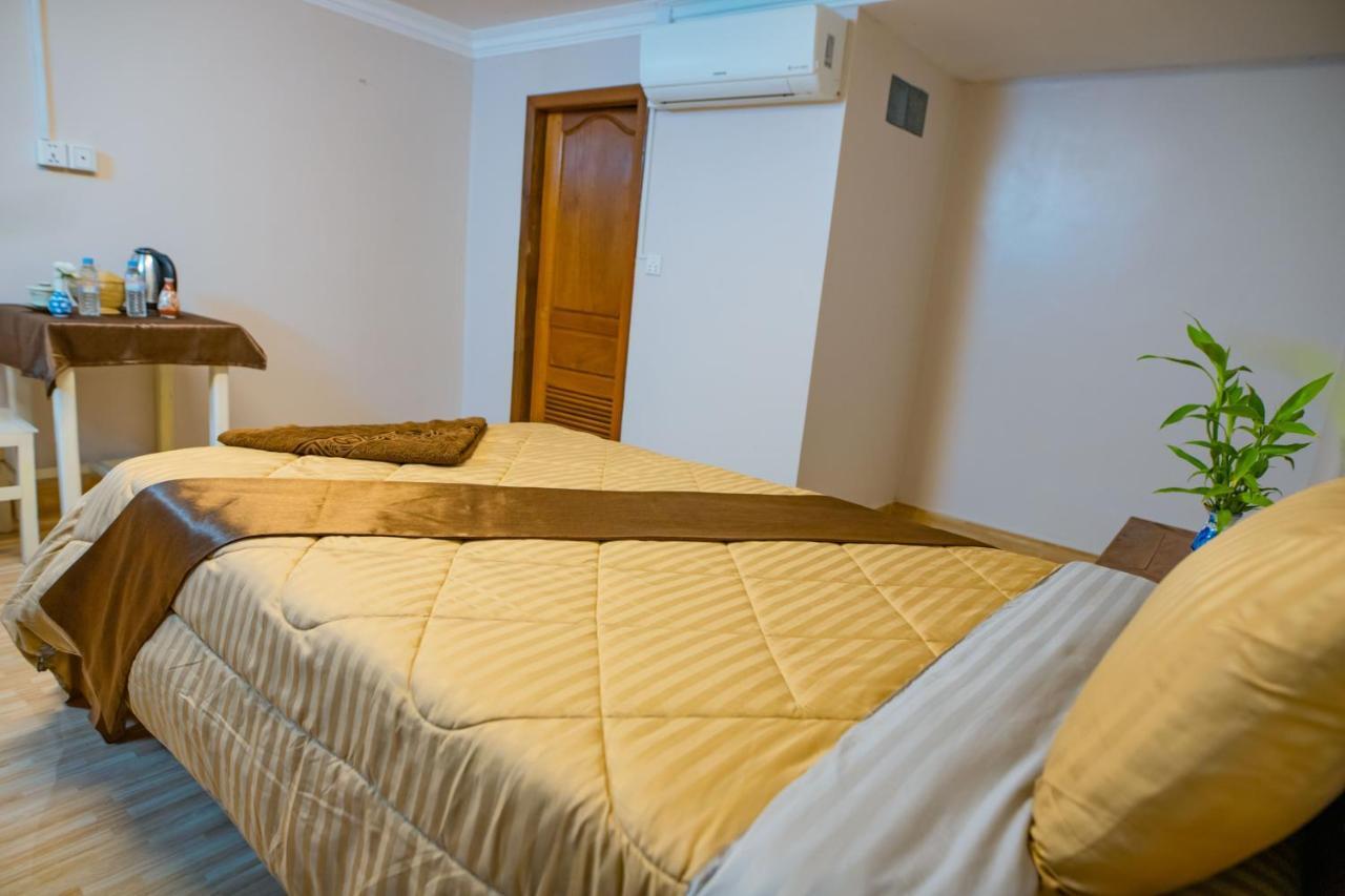 Tropical Villa シェムリアップ エクステリア 写真